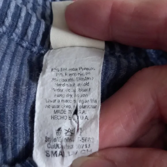 Comfy Ribbed Material Top - Picture 9 of 9